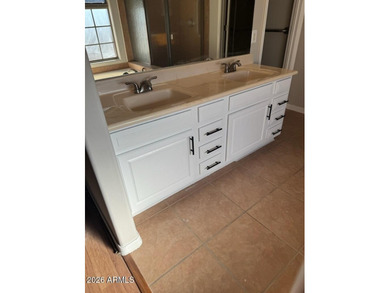 Amazing LAKE FRONT 3 bed 2 bath, fully landscaped TURF front and - photo 11