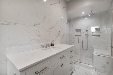 Stunning Fully Renovated Colonial Located In The Highly - photo 12