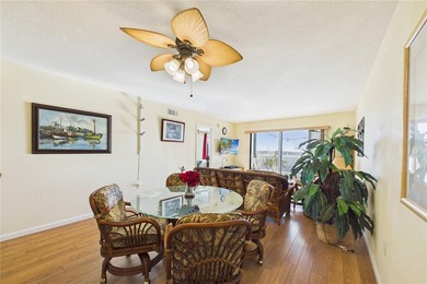 Turnkey Waterfront Condo with Stunning 180? Gulf Views - Move-In - photo 5