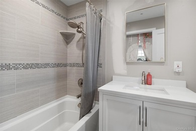 Stunning Fully Renovated Colonial Located In The Highly - photo 18
