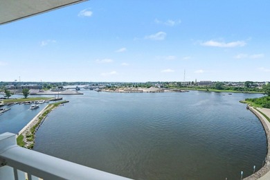 Experience luxury resort living from this top-floor 8th-floor - photo 22