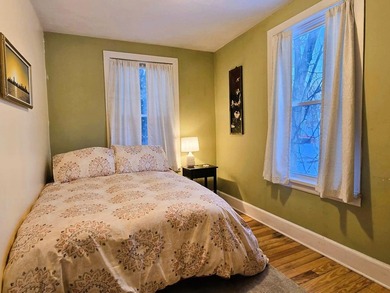 Driftless Region Gem: 4 BR, 2 Bath, 1916 terra cotta block - photo 24