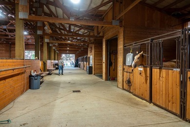 Horseman's Dream of Central Oregon is a 35.21+/- acre estate w/ - photo 33
