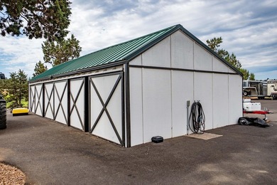 Horseman's Dream of Central Oregon is a 35.21+/- acre estate w/ - photo 37