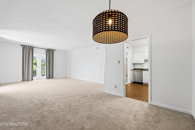 Welcome to the Westcliff Condominiums, one of Knoxville's - photo 10