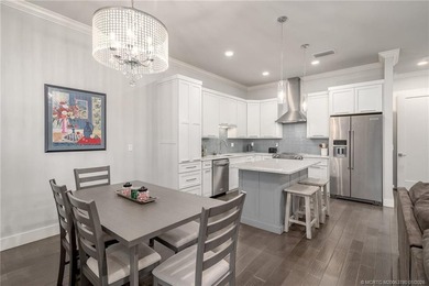 Sophisticated coastal living in the heart of Historic Downtown - photo 12
