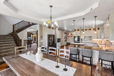 There are properties, and then there are estates that redefine - photo 12
