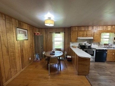 Nice 3 BR 1BH brick home with full size basement on 9.67 acres - photo 15
