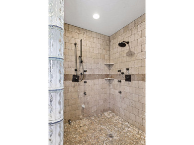There are properties, and then there are estates that redefine - photo 17