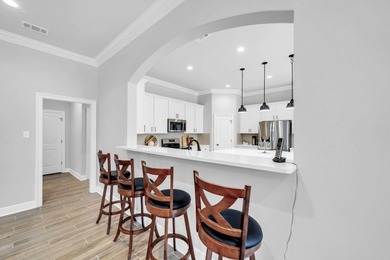 Welcome to the popular Sycamore III floor plan in the - photo 24