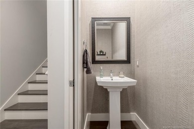 Sophisticated coastal living in the heart of Historic Downtown - photo 25