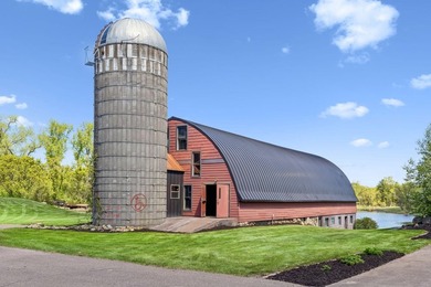 There are properties, and then there are estates that redefine - photo 44