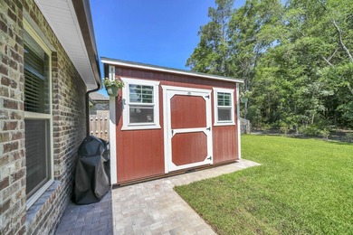 Welcome to the popular Sycamore III floor plan in the - photo 47