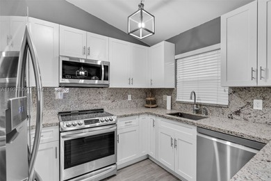 Spacious and renovated - two-bedroom, two-bath villa featuring - photo 8