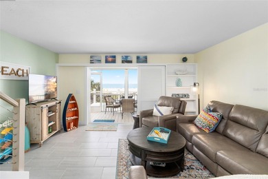 Spectacular Southern exposure corner beach front villa that has - photo 9