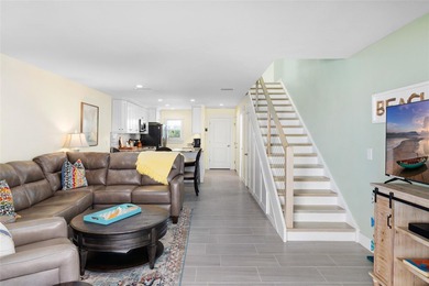 Spectacular Southern exposure corner beach front villa that has - photo 10