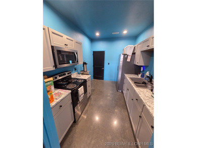 High-value, marina with great income possibilities just off Hwy - photo 15