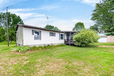 Nice country location, just 1.5 miles from Bloomingdale on 1.5 - photo 1