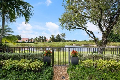 (private lake, pond, coastal) Townhome/Townhouse For Sale in Wellington Florida