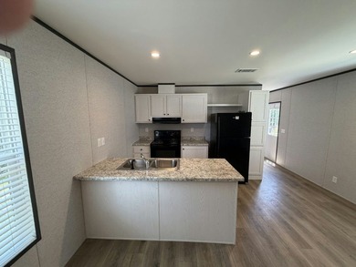 Check out one of the best kept housing secrets in town, Lakeside - photo 3