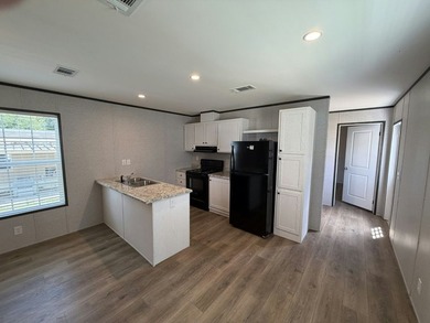 Check out one of the best kept housing secrets in town, Lakeside - photo 4