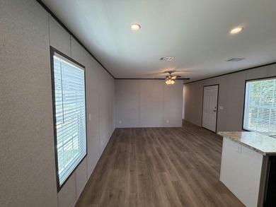 Check out one of the best kept housing secrets in town, Lakeside - photo 5