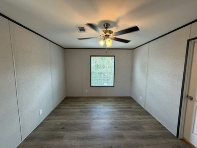 Check out one of the best kept housing secrets in town, Lakeside - photo 9