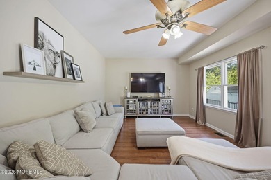 Welcome to this beautifully maintained custom Colonial tucked - photo 14