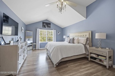 Welcome to this beautifully maintained custom Colonial tucked - photo 20