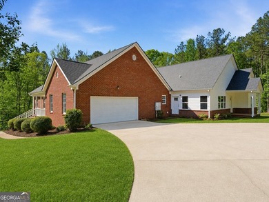 PRICE REDUCED!!!! PRIVATE CREEKSIDE RETREAT ON 10.59 ACRES NEAR - photo 2