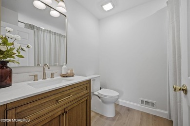 Welcome to this beautifully maintained custom Colonial tucked - photo 31