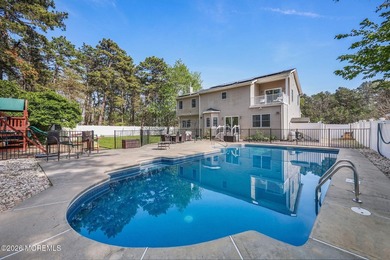 Welcome to this beautifully maintained custom Colonial tucked - photo 37