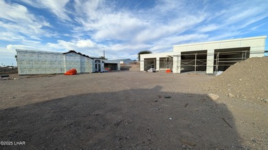 Lake Home Sale Pending in Lake Havasu City, Arizona