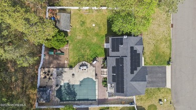 Welcome to this beautifully maintained custom Colonial tucked - photo 48