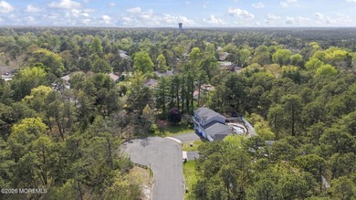 Welcome to this beautifully maintained custom Colonial tucked - photo 49