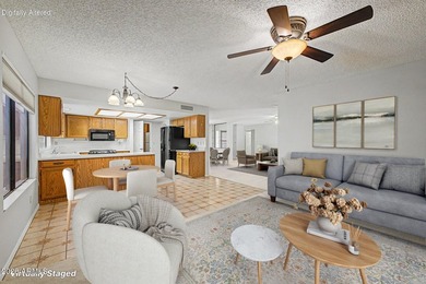 Clean, well-cared-for 3-bedroom, 2-bath modified Stratton model - photo 9