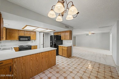Clean, well-cared-for 3-bedroom, 2-bath modified Stratton model - photo 10
