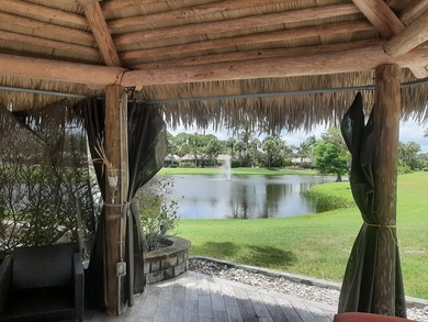 mature landscaped park welcomes you as soon as you drive through - photo 4