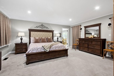 Welcome to this charming 4 bedroom 2 bath house in the heart of - photo 17