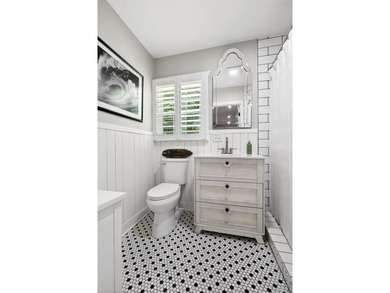Welcome to this charming 4 bedroom 2 bath house in the heart of - photo 19