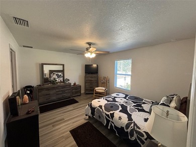 Come see this practically brand new 3/2 beautiful Frame Home - photo 23