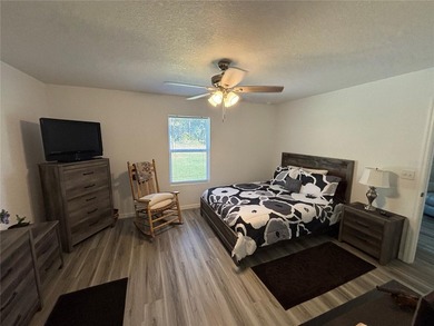 Come see this practically brand new 3/2 beautiful Frame Home - photo 24