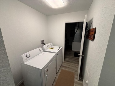 Come see this practically brand new 3/2 beautiful Frame Home - photo 27