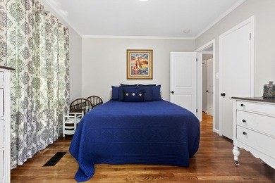 Welcome to this charming 4 bedroom 2 bath house in the heart of - photo 28