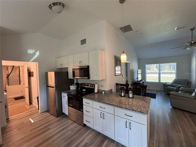 Come see this practically brand new 3/2 beautiful Frame Home - photo 31