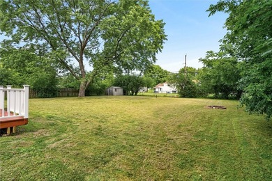 Welcome home to this spacious and well-maintained 3-bedroom, 1 - photo 38