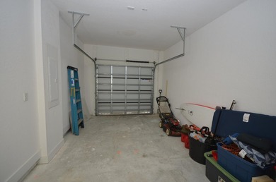 BACK TO SCHOOL SPECIAL: Beautifully updated home near top rated - photo 40