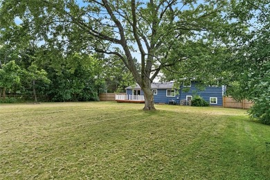 Welcome home to this spacious and well-maintained 3-bedroom, 1 - photo 41
