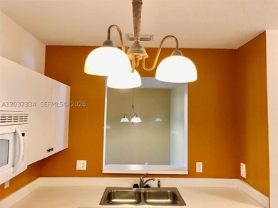 Beautiful waterfront view unit. Located in a quiet and great - photo 6