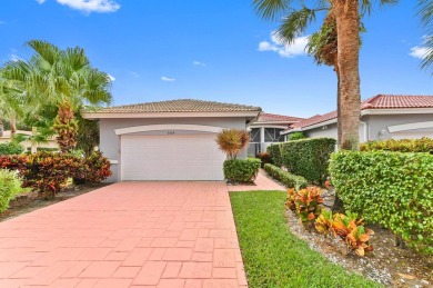 (private lake, pond, creek) Home For Sale in Boynton Beach Florida